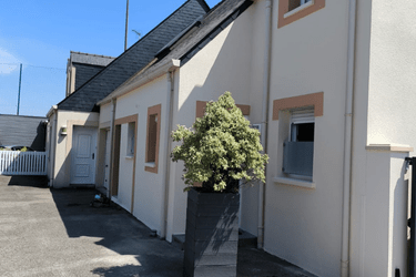 Démoussage et ravalement de façade à Pornichet